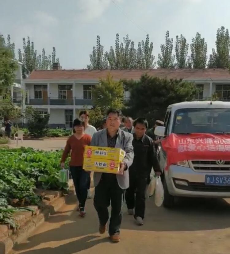 山東興源機(jī)械有限公司|起重機(jī)|行車(chē)|山東興源機(jī)械|單梁起重機(jī)|電動(dòng)葫蘆|起重配件|hlroll.cn|xyqzj|xyqzj.com|興源起重機(jī)|興源|起重機(jī)行車(chē)|起重設(shè)備|起重機(jī)械